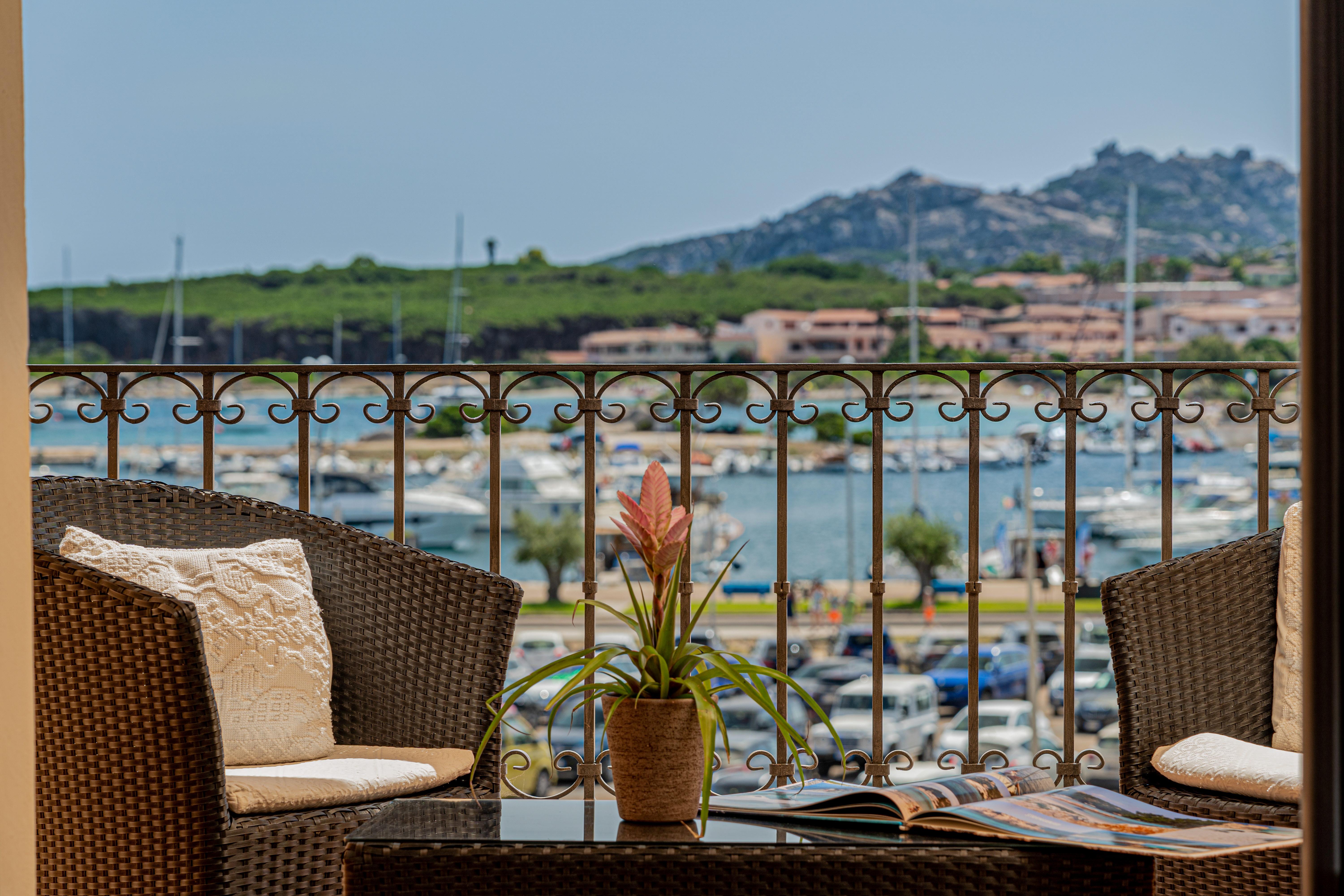 La Vecchia Fonte Boutique Hotel Palau Luaran gambar