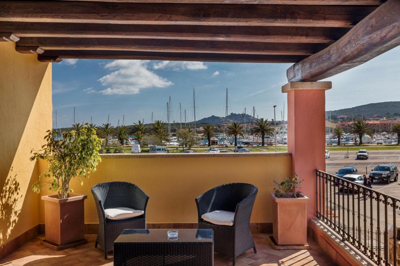 La Vecchia Fonte Boutique Hotel Palau Luaran gambar