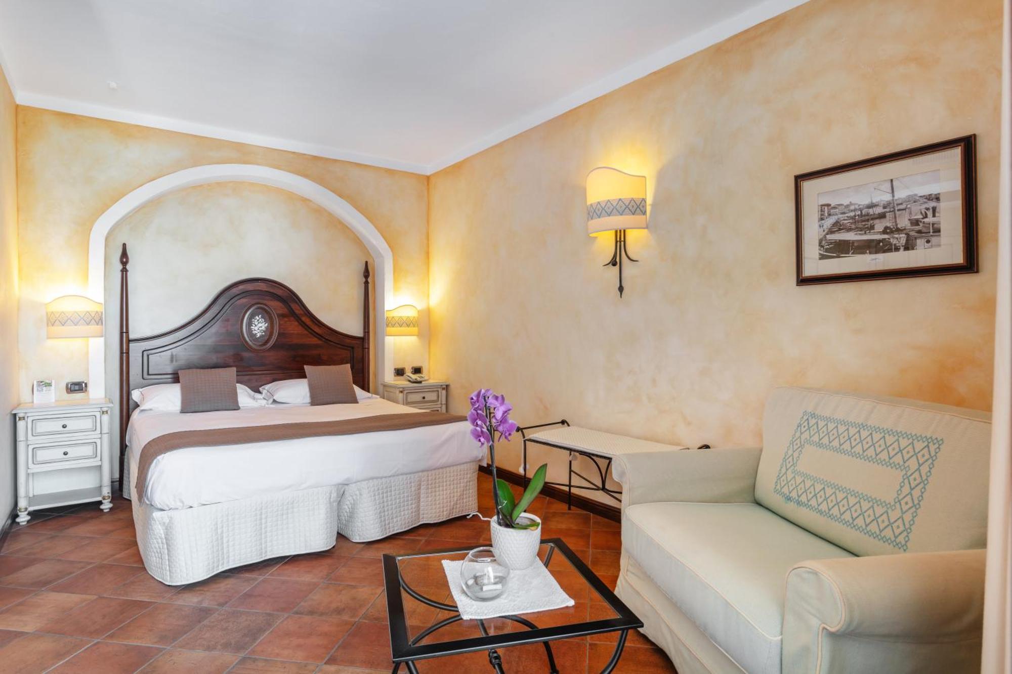 La Vecchia Fonte Boutique Hotel Palau Luaran gambar