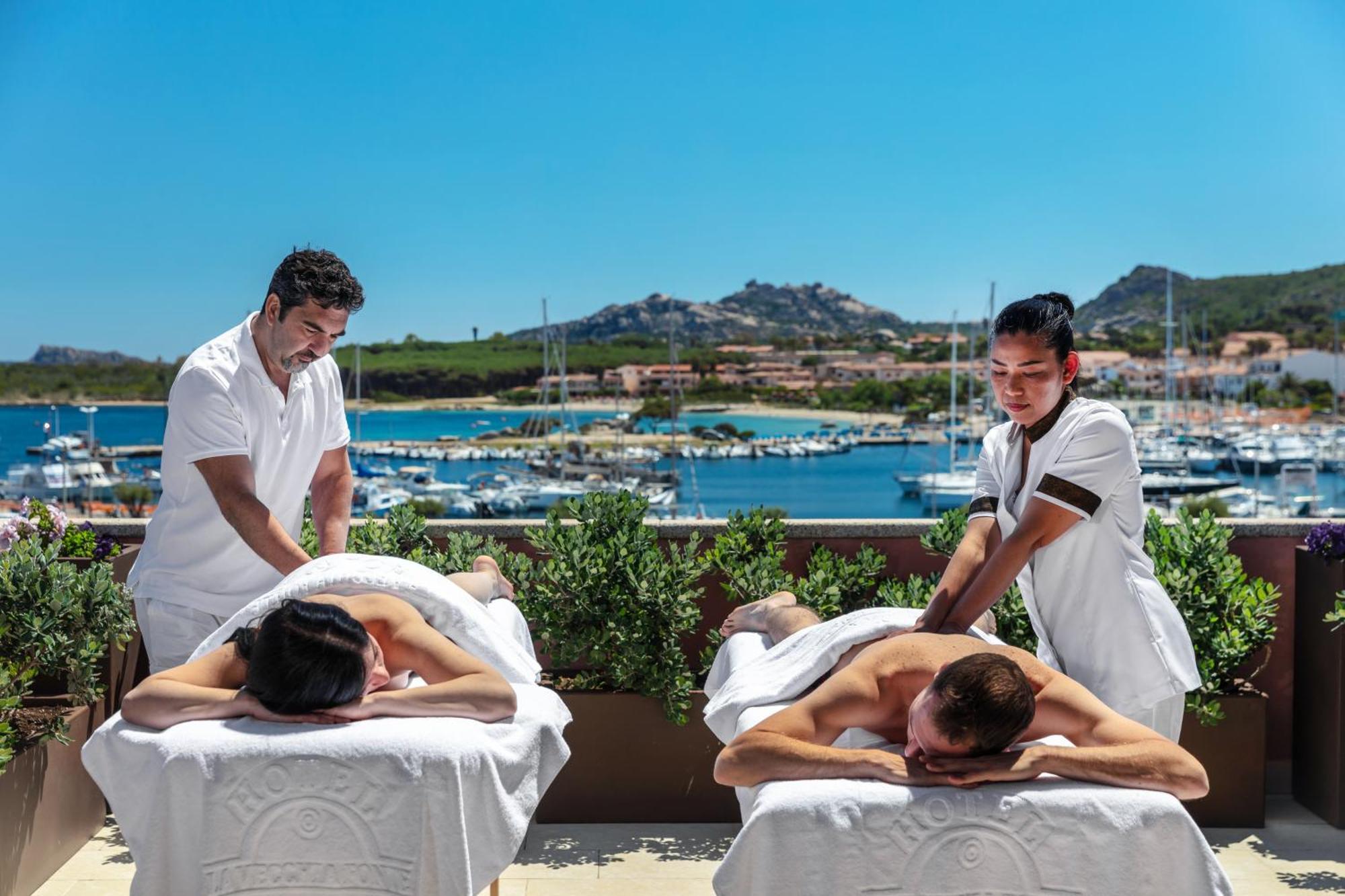 La Vecchia Fonte Boutique Hotel Palau Luaran gambar